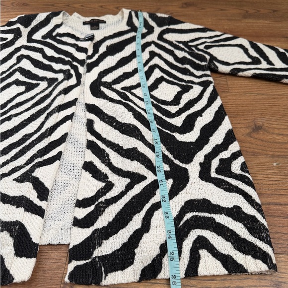 Marisa Christina Black and White Knit Cardigan - Picture 4 of 5